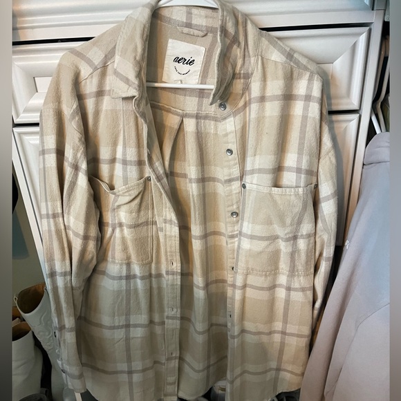 Aerie flannel top// size small - Picture 1 of 2